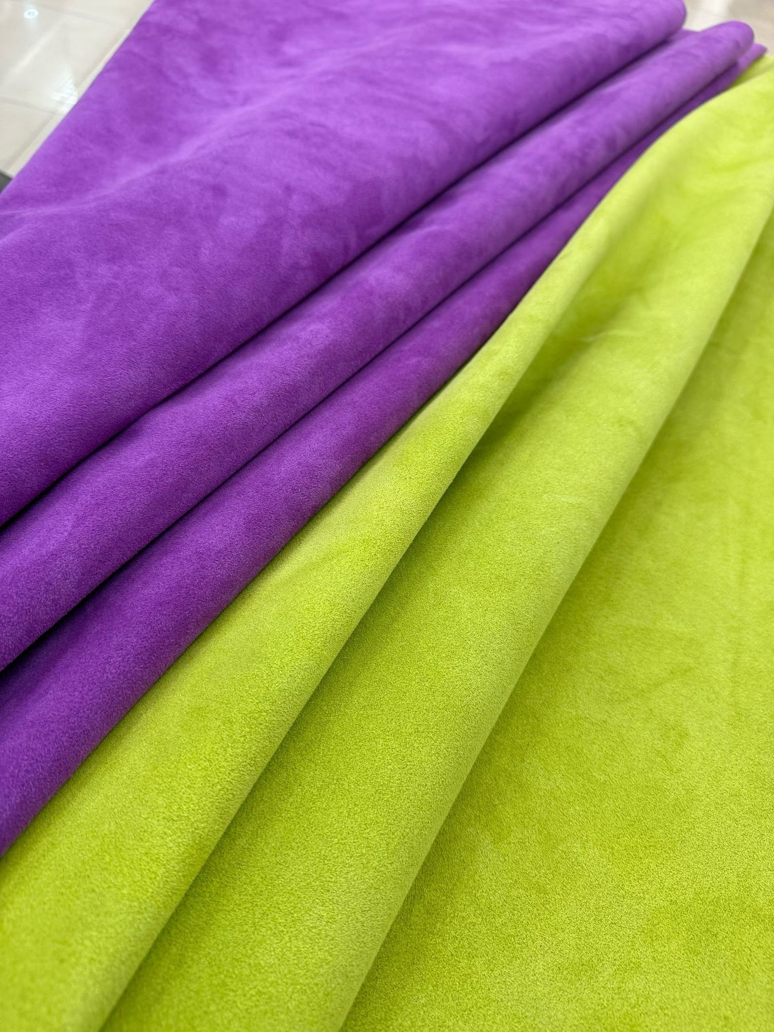 Premium High-Luster Cowhide Fiber Sheet (70% Leather Content)  — Sustainable Leather Alternative for Footwear & Bags